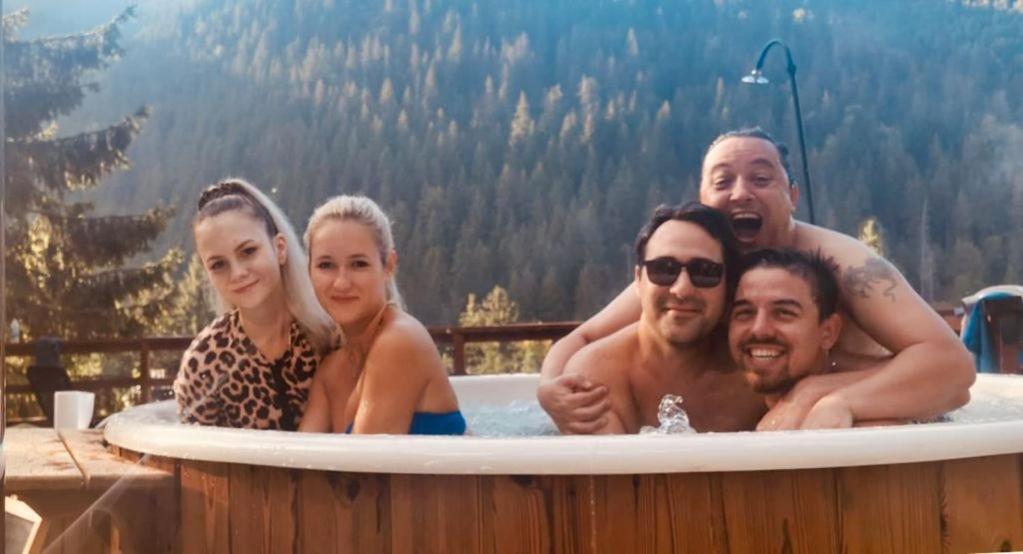Cabana "Trei Brazi " Retezat Rîu de Mori Exteriér fotografie