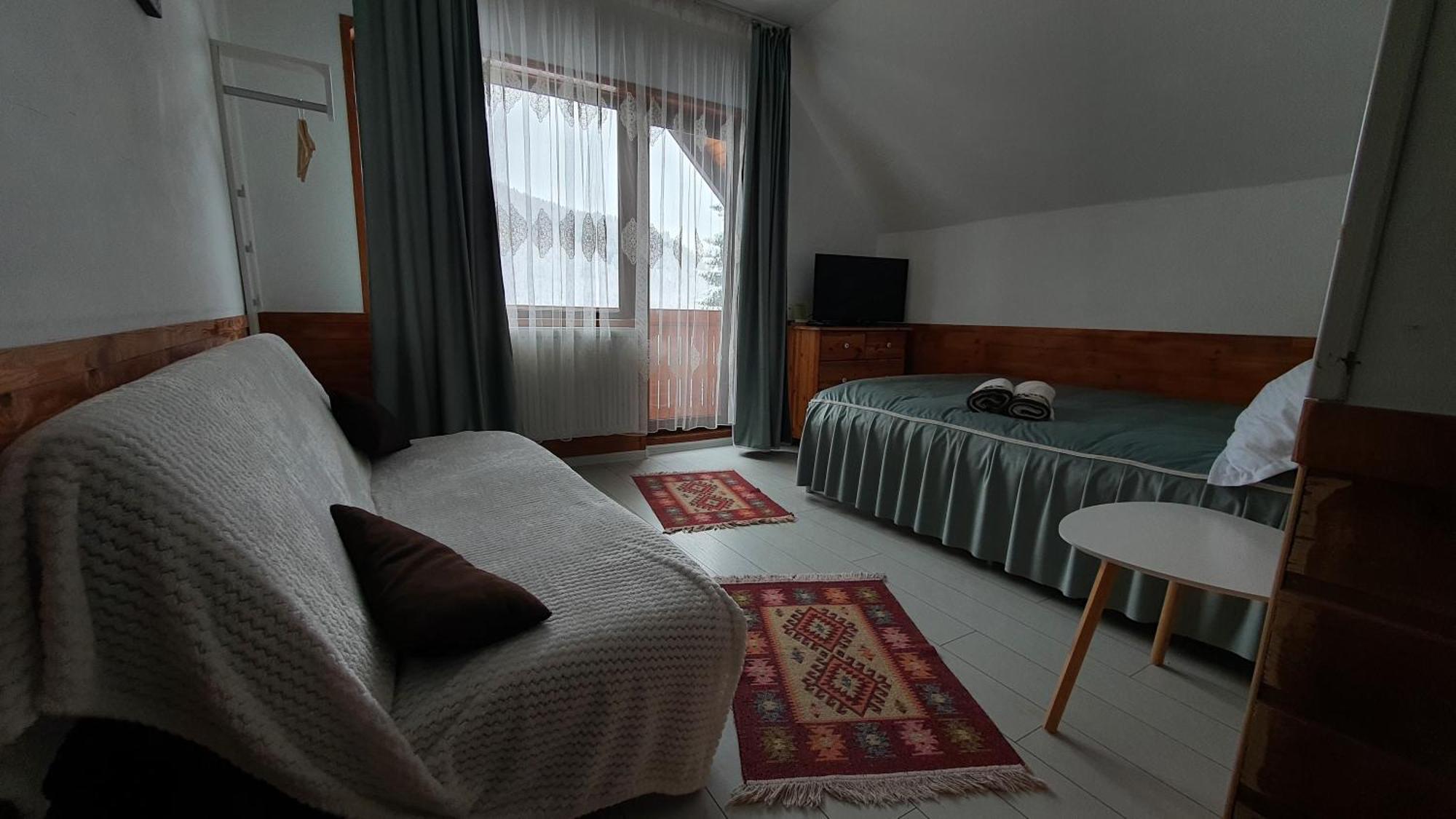 Cabana "Trei Brazi " Retezat Rîu de Mori Exteriér fotografie